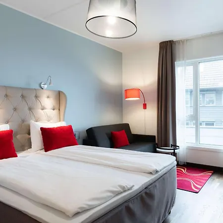 스칸딕 시티 호텔 4*