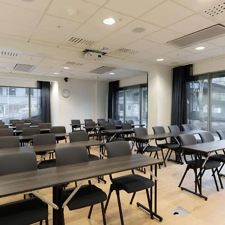 سكانديك ستافنجر سيتي 4*